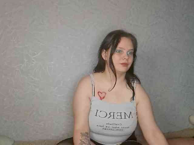 YourSweetPiggy webcam