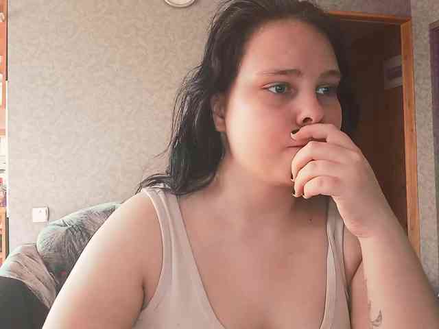 YourSweetPiggy webcam
