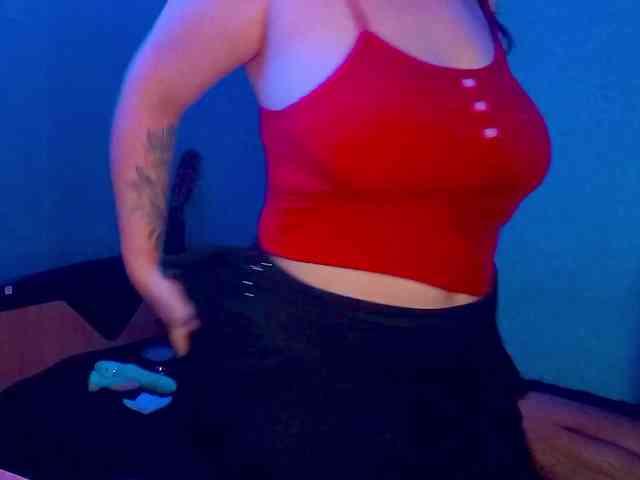 YourSweetPiggy webcam