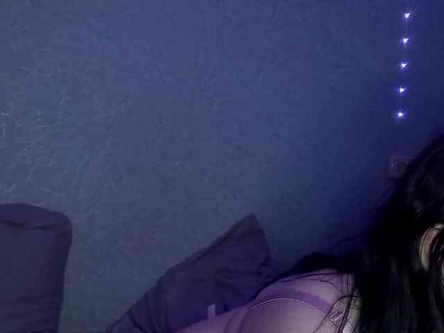 YourSweetPiggy webcam