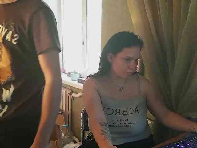 YourSweetPiggy webcam