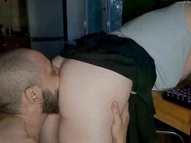 YourSweetPiggy webcam