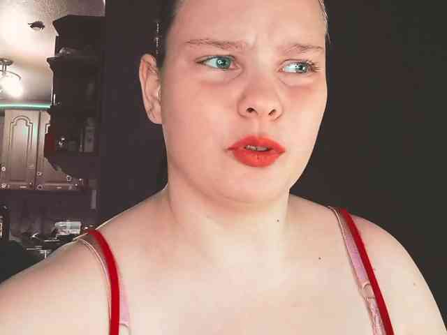 YourSweetPiggy webcam