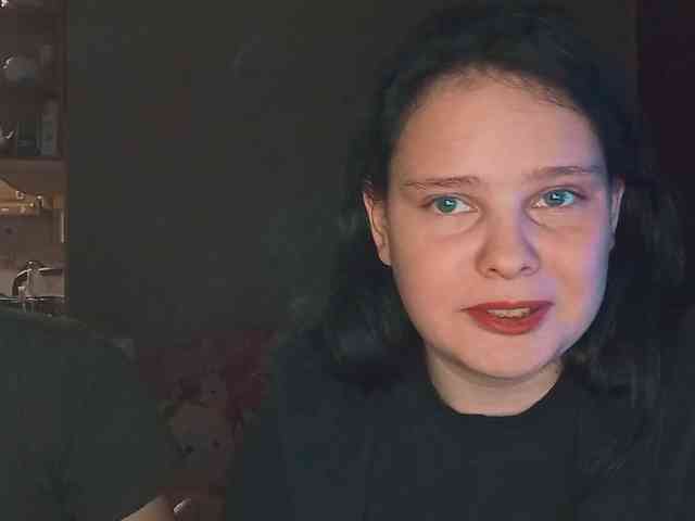 YourSweetPiggy webcam