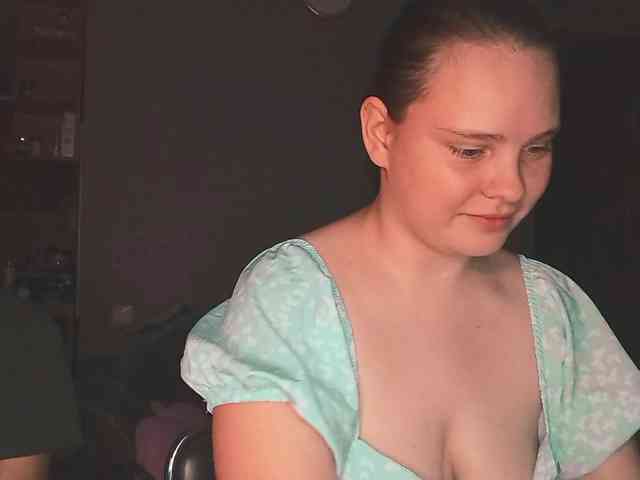 YourSweetPiggy webcam