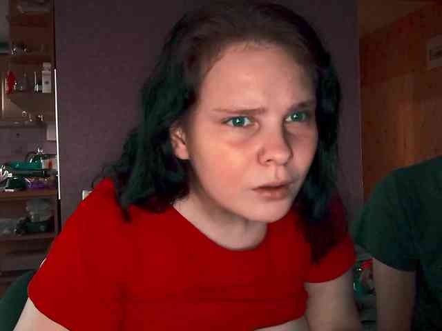 YourSweetPiggy webcam