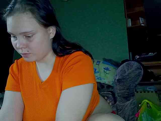 YourSweetPiggy webcam