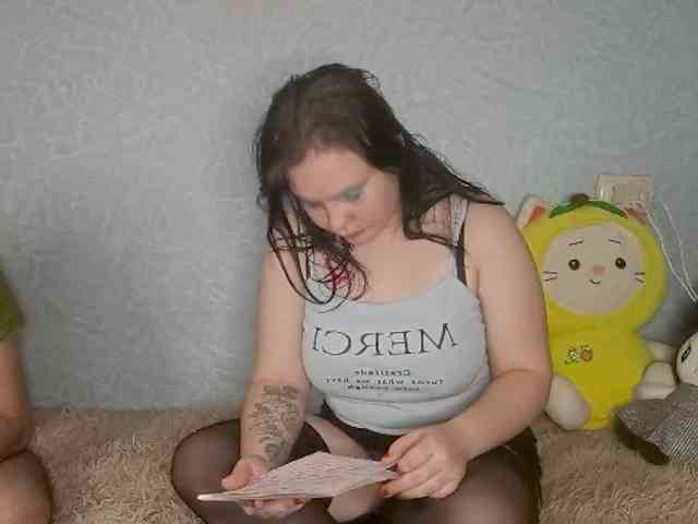 YourSweetPiggy webcam