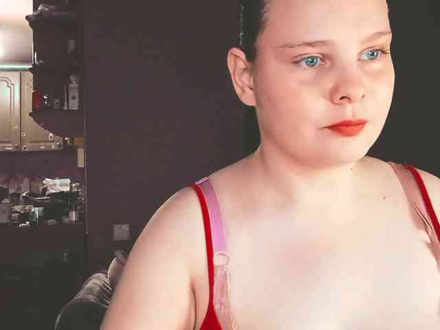 YourSweetPiggy webcam