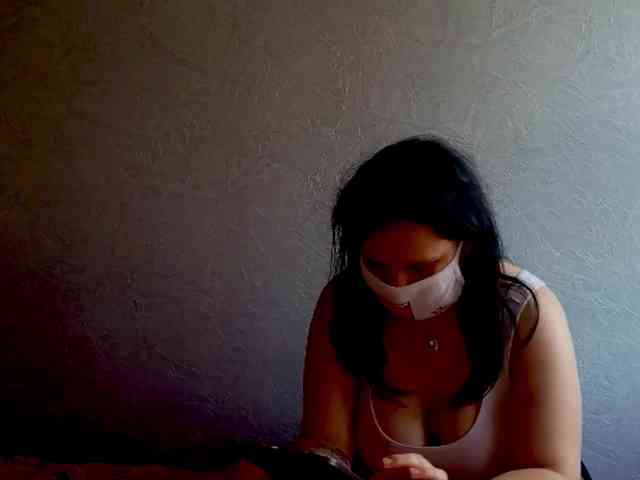 YourSweetPiggy webcam