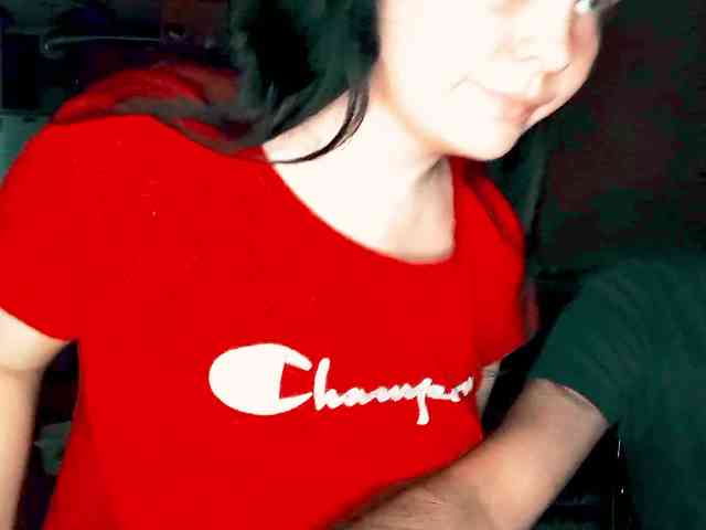 YourSweetPiggy webcam