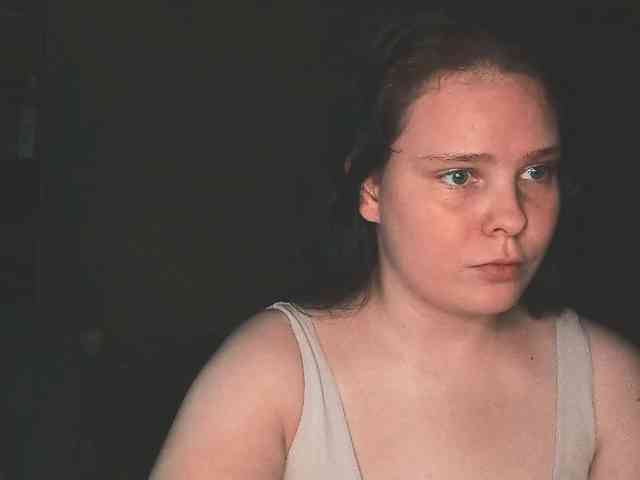 YourSweetPiggy webcam