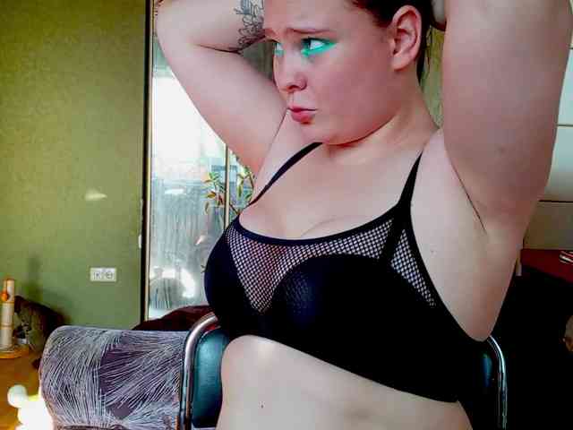 YourSweetPiggy webcam