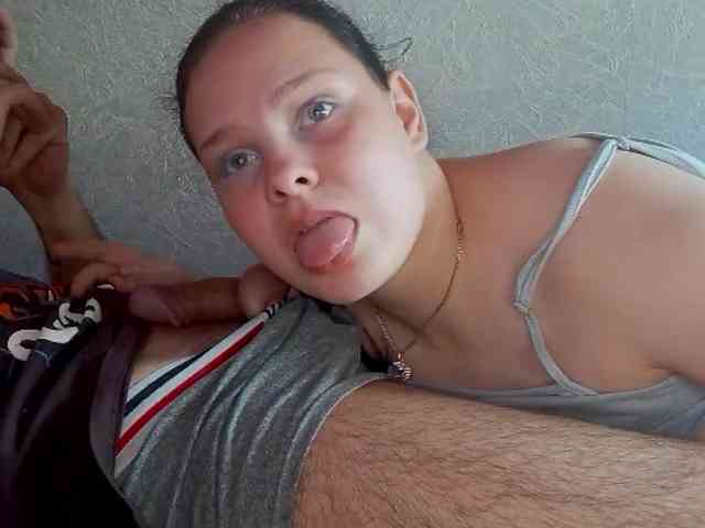 YourSweetPiggy webcam