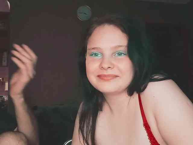 YourSweetPiggy webcam