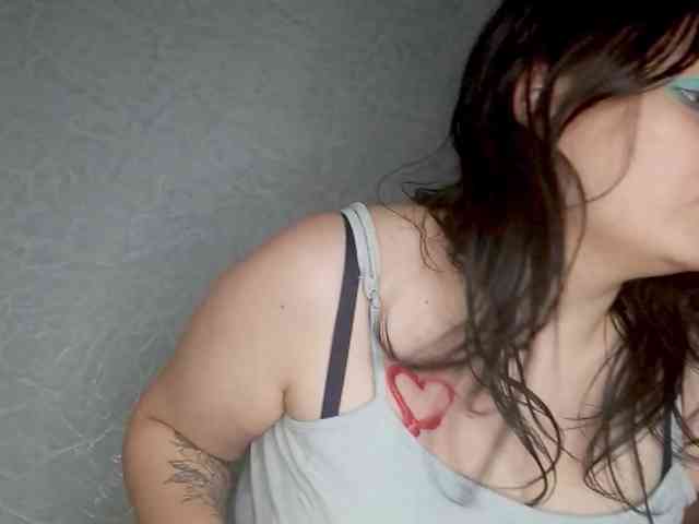 YourSweetPiggy webcam