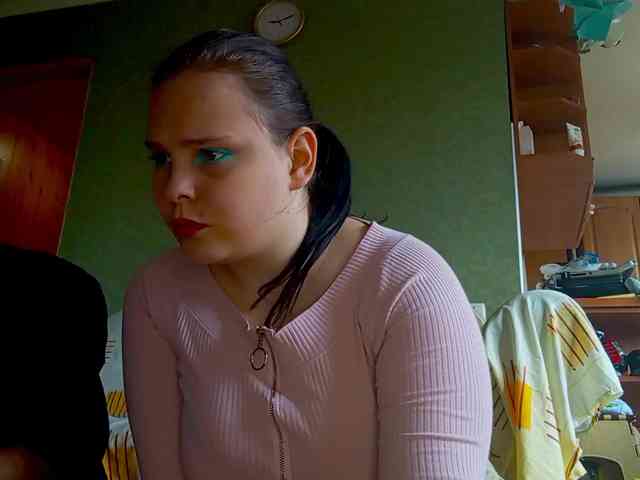 YourSweetPiggy webcam