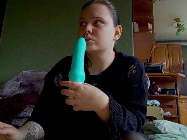 YourSweetPiggy webcam