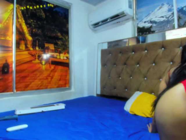 Karollovestar live cam preview