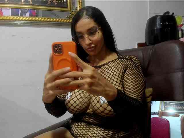 Karollovestar webcam