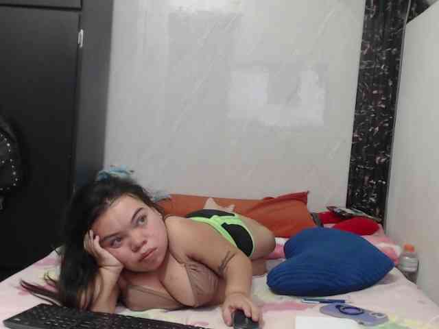 Michelle-brooks webcam