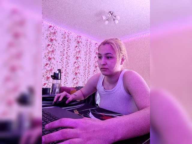 2Love-Love2 live cam on BongaCams