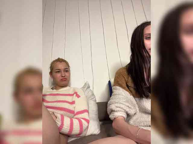 _Vikki_Zoe_ webcam