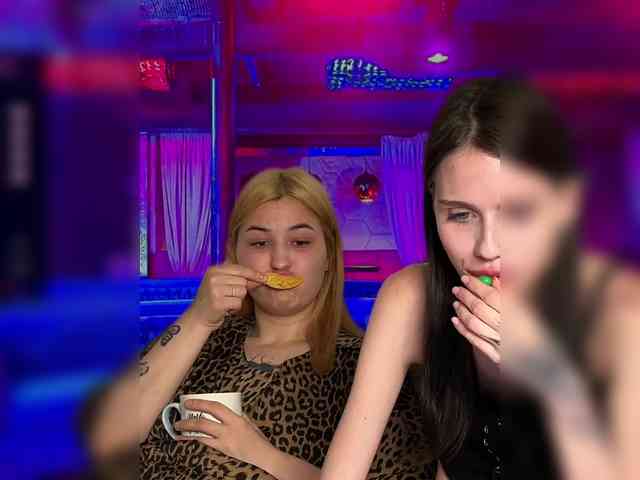 _Vikki_Zoe_ webcam