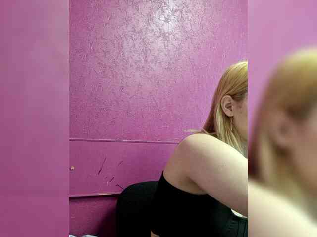 _Vikki_Zoe_ webcam