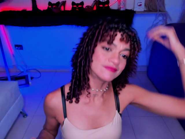 LetsDoeIt111 live cam on BongaCams