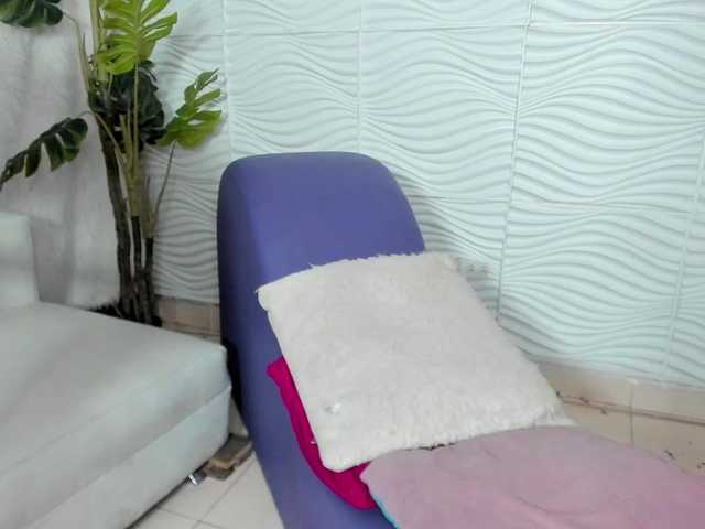 LetsDoeIt111 live cam on BongaCams