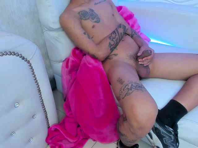 LetsDoeIt111 Sex Cam Show