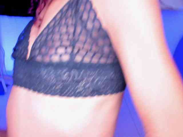 LetsDoeIt111 webcam