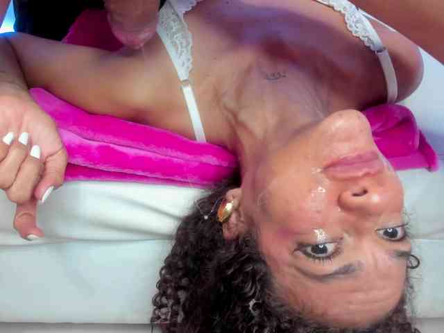 LetsDoeIt111 webcam