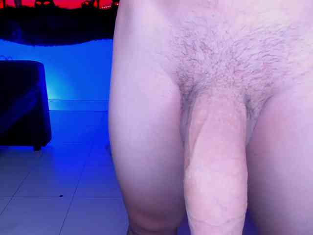 LetsDoeIt111 webcam