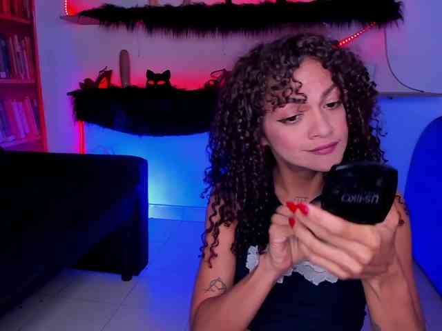 LetsDoeIt111 webcam