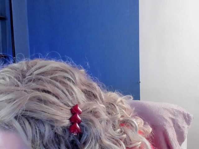 JessicaFoxie's BongaCams show and profile