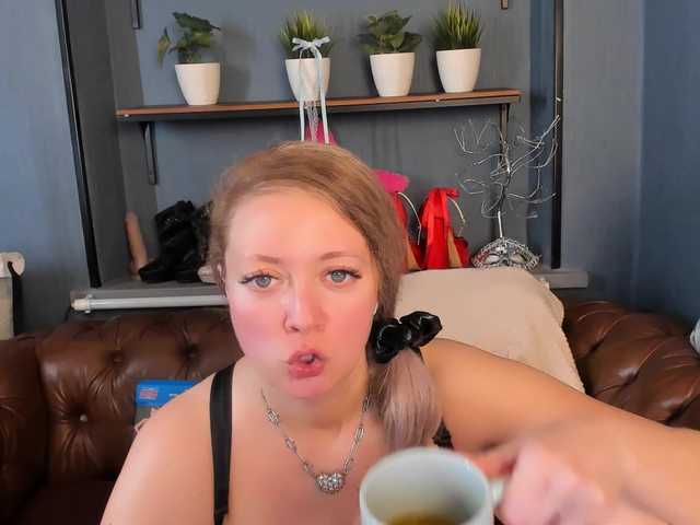 JessicaFoxie live cam on BongaCams