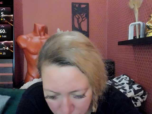 JessicaFoxie live cam on BongaCams