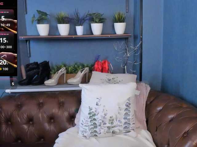 JessicaFoxie live cam on BongaCams