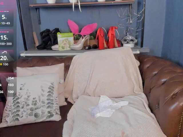 JessicaFoxie live cam on BongaCams
