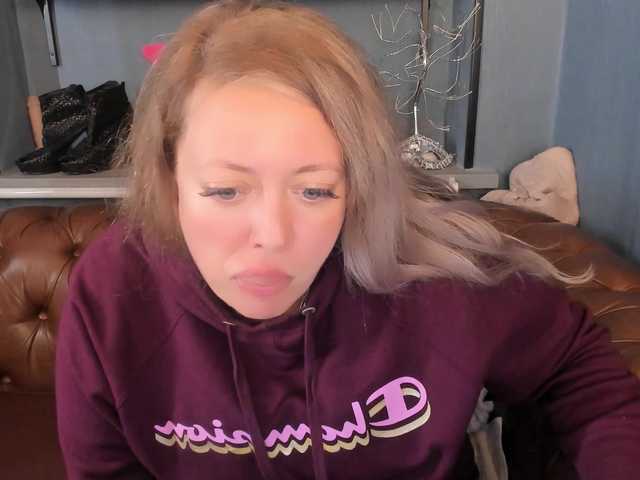 JessicaFoxie live cam on BongaCams