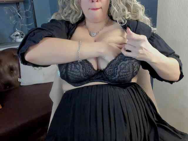 JessicaFoxie Live Webcam on BongaCams