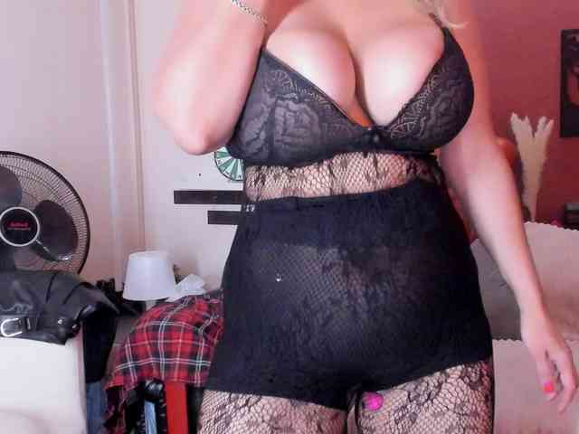 JessicaFoxie webcam