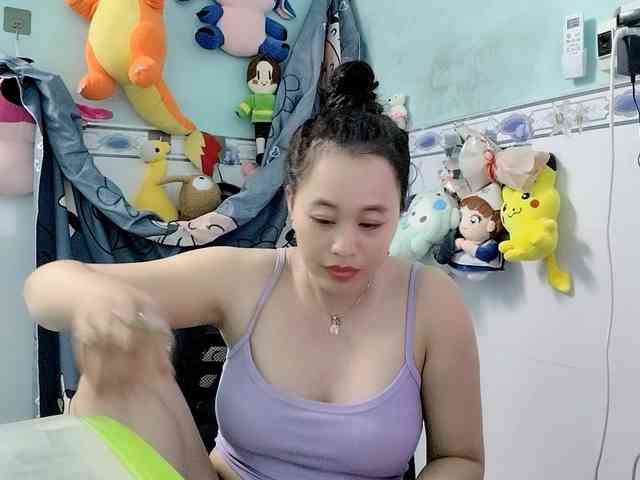 Youngsee69 webcam