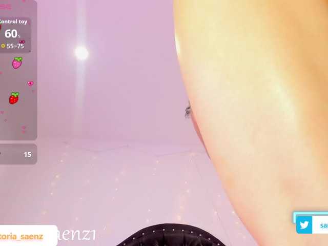 vicky-saenz live cam on BongaCams