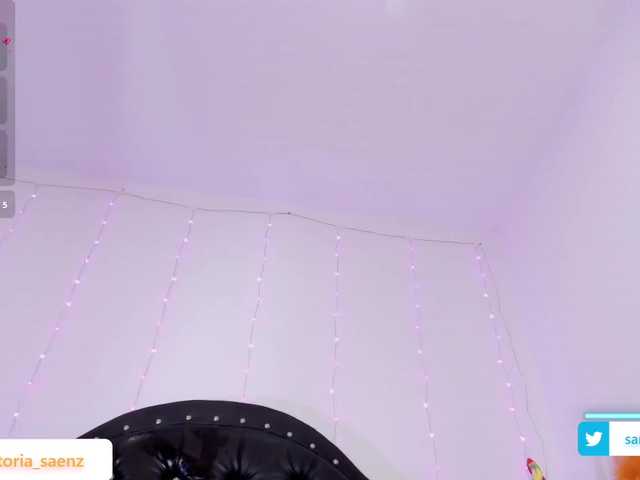 vicky-saenz live cam on BongaCams