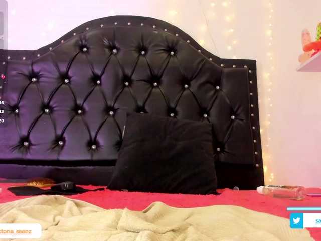 vicky-saenz live cam on BongaCams