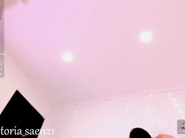 vicky-saenz live cam on BongaCams