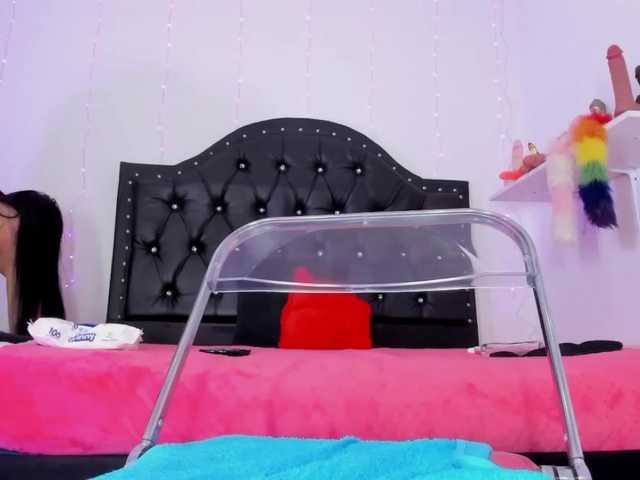 vicky-saenz live cam on BongaCams